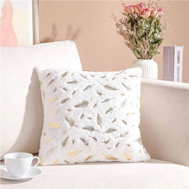 Housse De Coussin Velours à Plumes Dorées Style Romantique • Moment Cocooning 9 Housse De Coussin Velours à Plumes Dorées Style Romantique • Moment Cocooning – Image 7