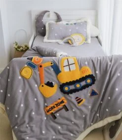 Couverture Douillette Grise à Motifs 3 Pièces Pour Bébé • Moment Cocooning -Maison Série 2877 7a66be