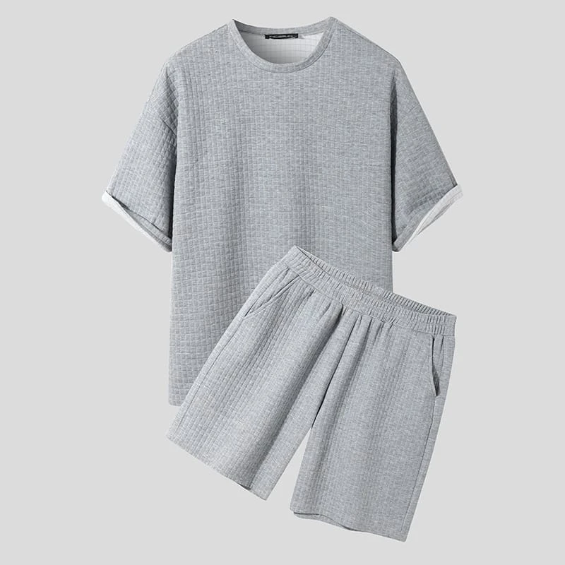 Ensemble D'été Décontracté Pour Hommes En Tissu Gaufré • Moment Cocooning 5 Ensemble D'été Décontracté Pour Hommes En Tissu Gaufré • Moment Cocooning – Image 3