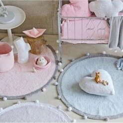 Tapis Cocooning Rond à Pompons • Moment Cocooning