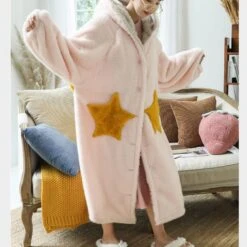 Peignoir à Capuche En Peluche • Moment Cocooning -Maison Série 69310 09f260