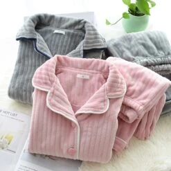 Pyjama Cocooning élégant En Peluche • Moment Cocooning