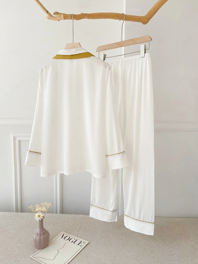 Pyjama En Satin élégant Style Vintage • Moment Cocooning 9 Pyjama En Satin élégant Style Vintage • Moment Cocooning – Image 7