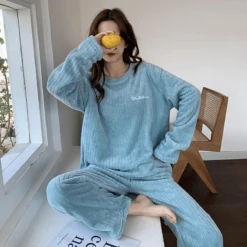 Pyjama Chaud En Velours à Rayures Pour Femme • Moment Cocooning -Maison Série BLEU4 1
