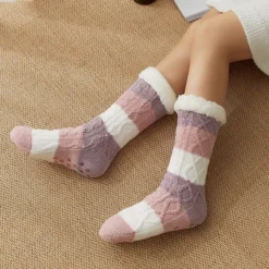 Chaussettes Fourrées à Rayures • Moment Cocooning -Maison Série Horizonplus chaussettes d hiver en coton pais pour femmes chaussettes rayures multicolores tient chaud antid rapant 7