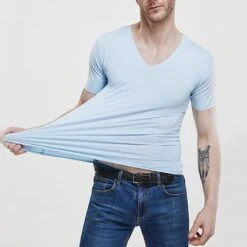 T-shirt Col V Léger Pour Homme • Moment Cocooning -Maison Série tche